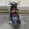 Rua gás Legal Scooter moto 125cc preta 